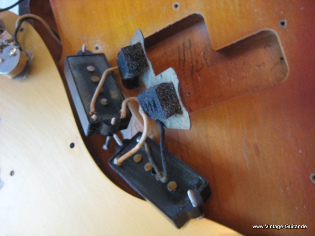 Fender-Precision-Bass-1958-1959-022.jpg
