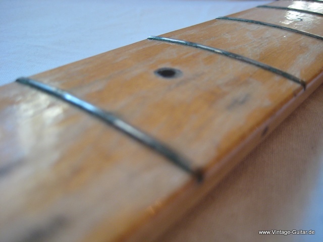 Fender-Precision-Bass-1958-1959-023.jpg