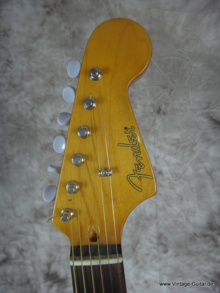 Fender-Alkaline-Trio-Malibo-guitar-003.JPG