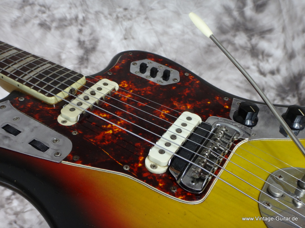 Fender-Jaguar-1972_sunburst-007.JPG