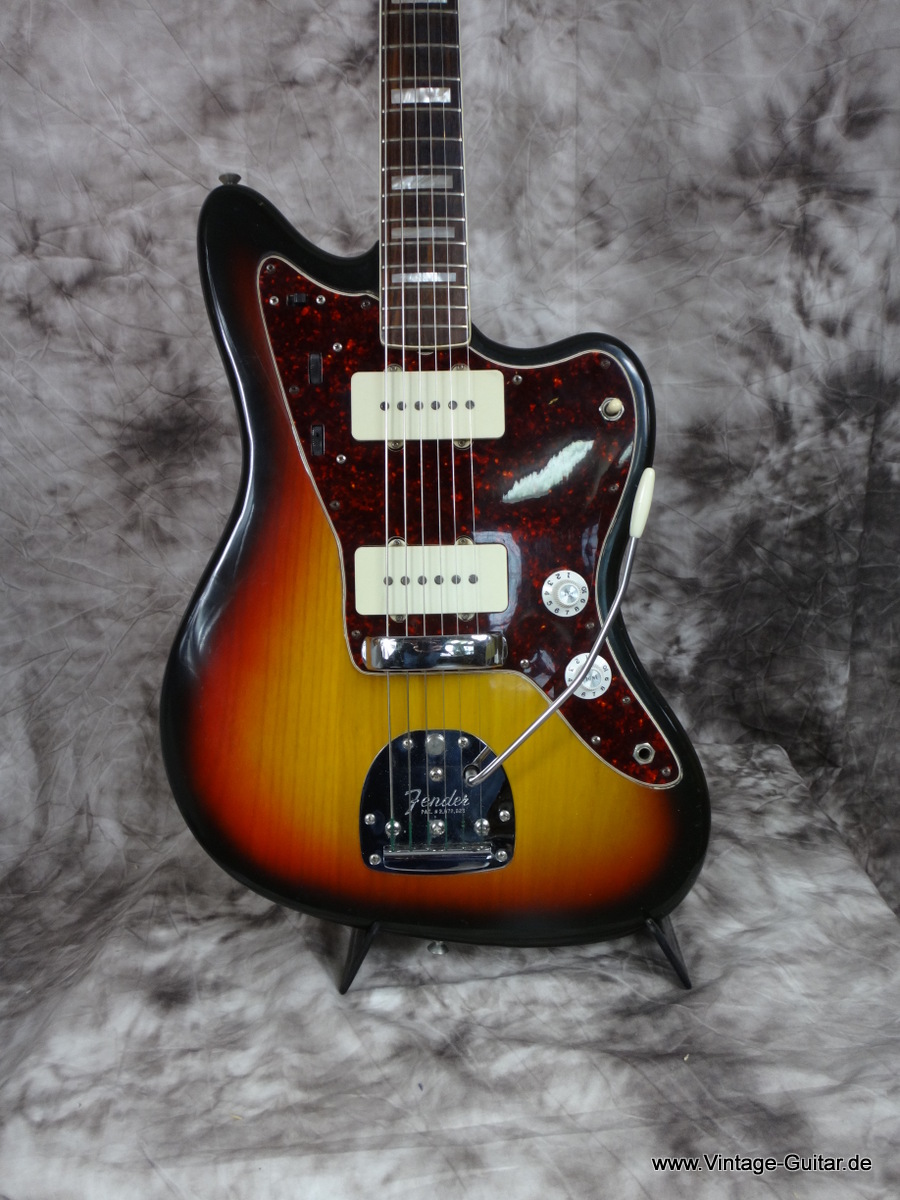 Fender_Jazzmaster-1977_sunburst-003.JPG