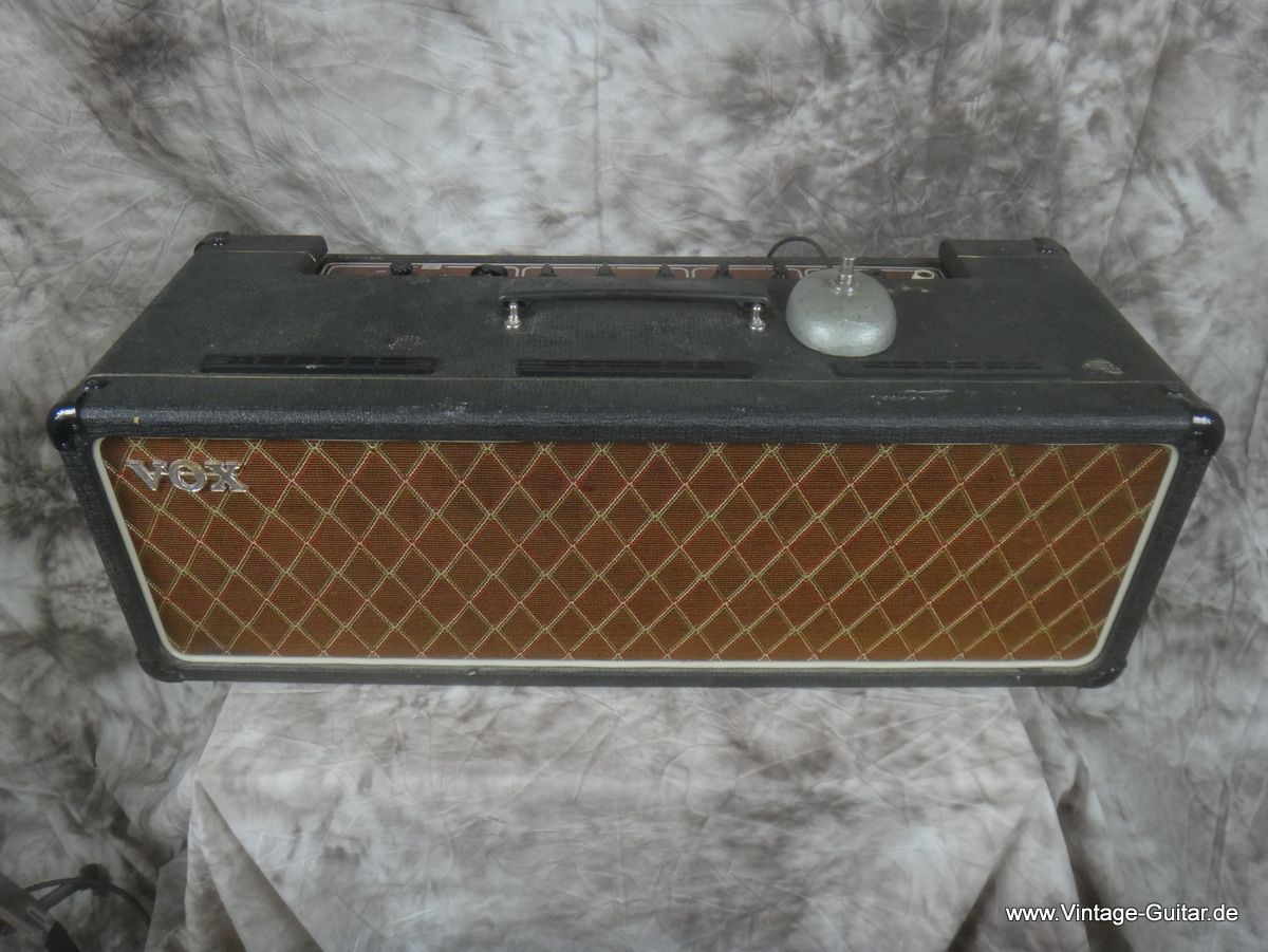 Vox-AC-30-Top-1964-copper-panel-001.JPG