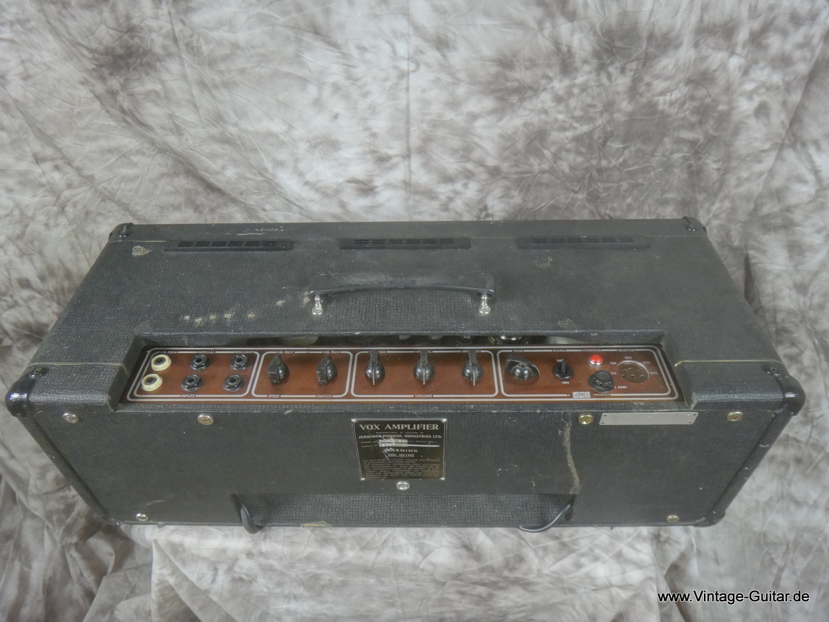 Vox-AC-30-Top-1964-copper-panel-003.JPG