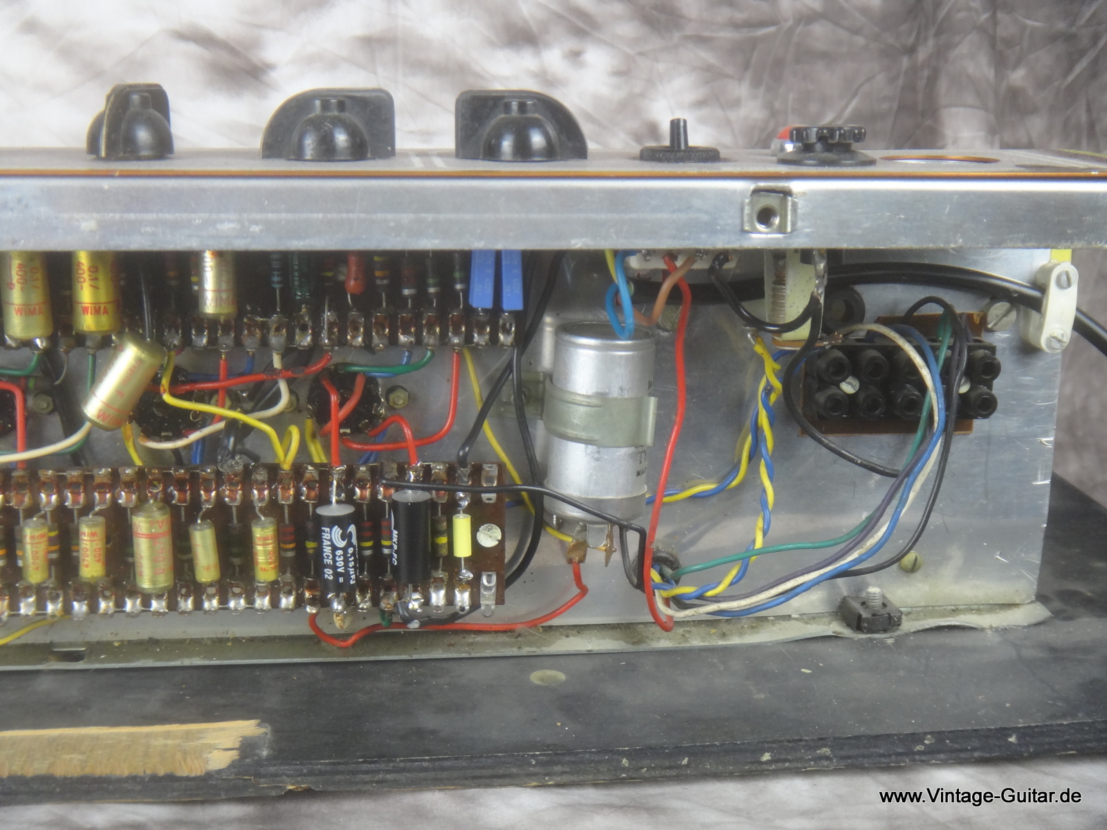 Vox-AC-30-Top-1964-copper-panel-008.JPG