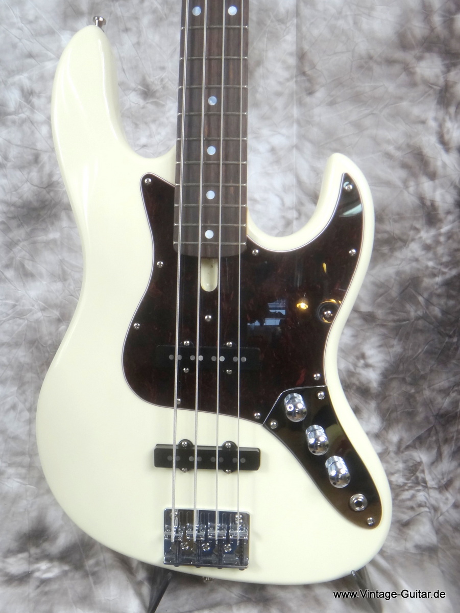 Boerjes-Bass-JB-Classic-white-002.JPG