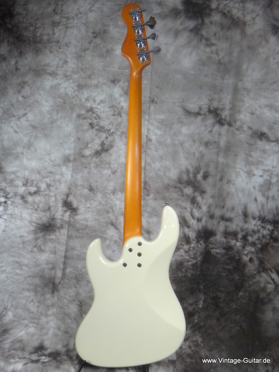 Boerjes-Bass-JB-Classic-white-003.JPG