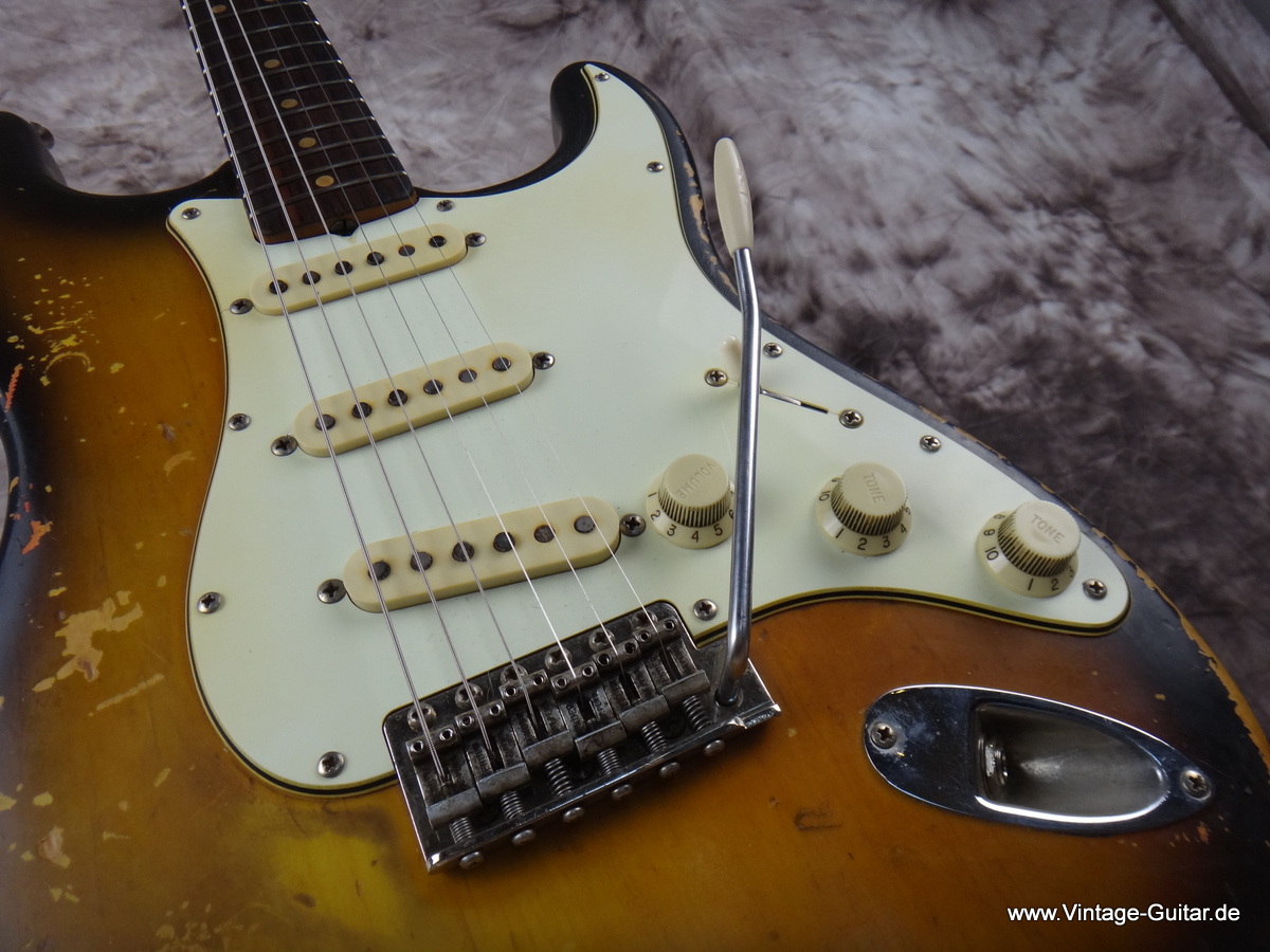 Fender-Stratocaster-1964-sunburst-new-hardware-003.JPG