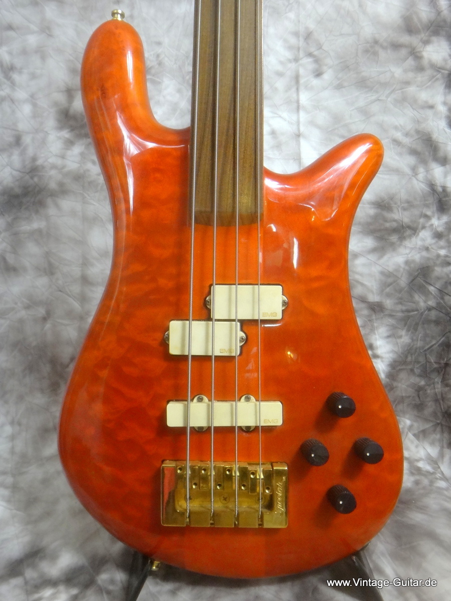 Stuart-Spector-Bass-USA-1980-fretless-002.JPG