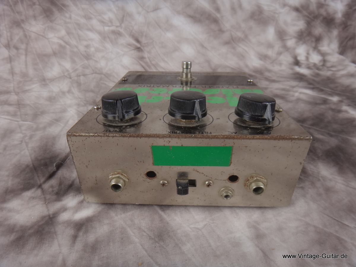 img/vintage/1608/Electro-Harmonix-Electric-Mistress-002.JPG