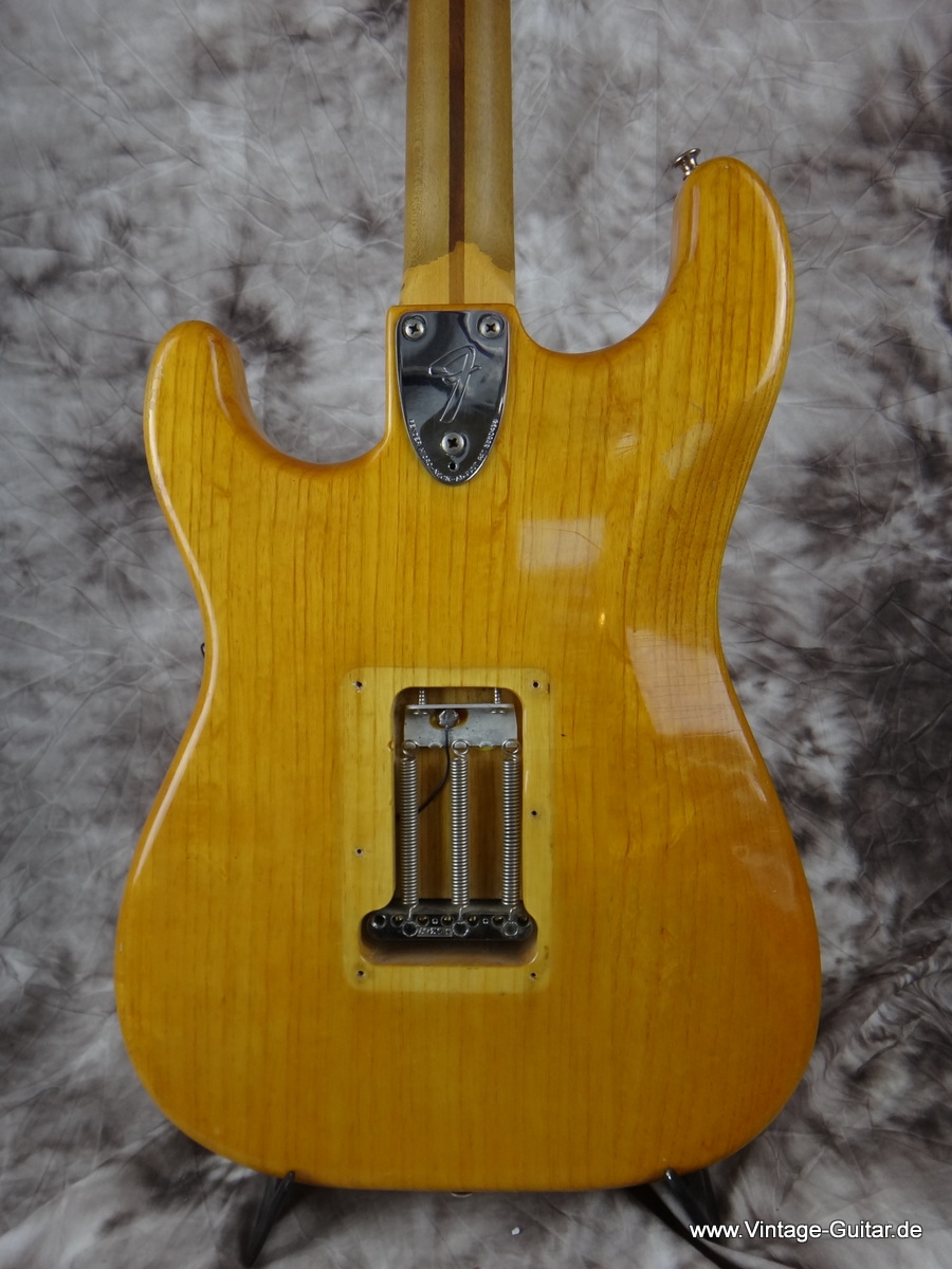Fender_Stratocaster-ashbody-1979-_natural-005.JPG