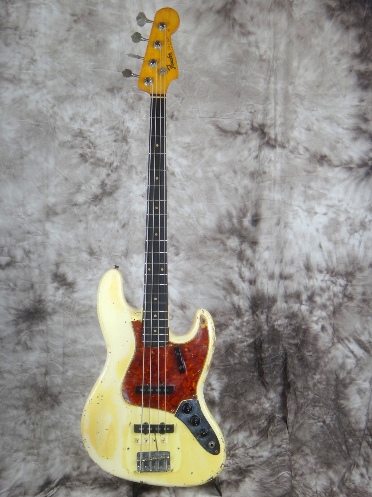 Fender_Jazzbass-1962-Slabboard-Olympic-White-001.JPG