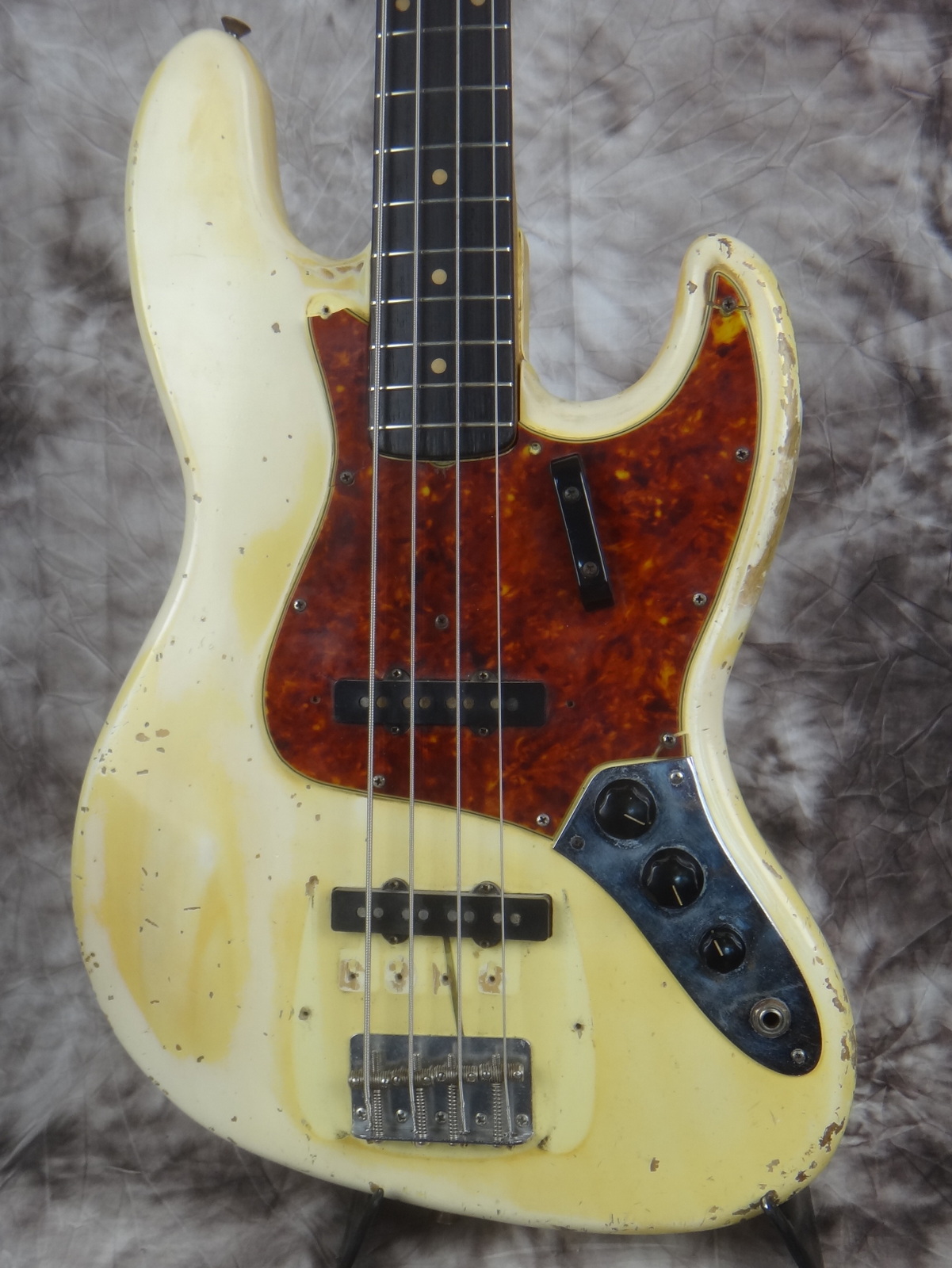 Fender_Jazzbass-1962-Slabboard-Olympic-White-002.JPG