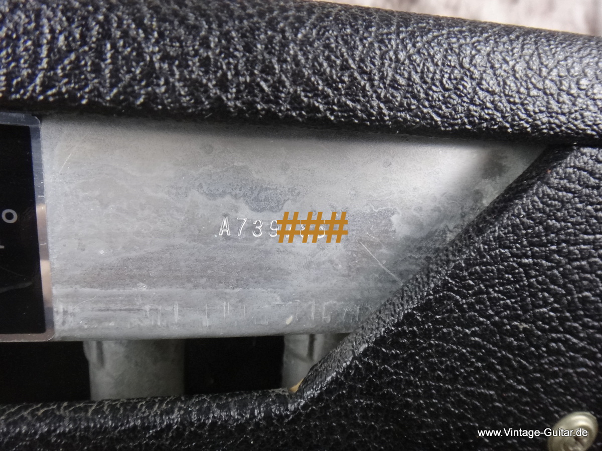 Fender-Vibrochamp-1977-silverface-005.JPG