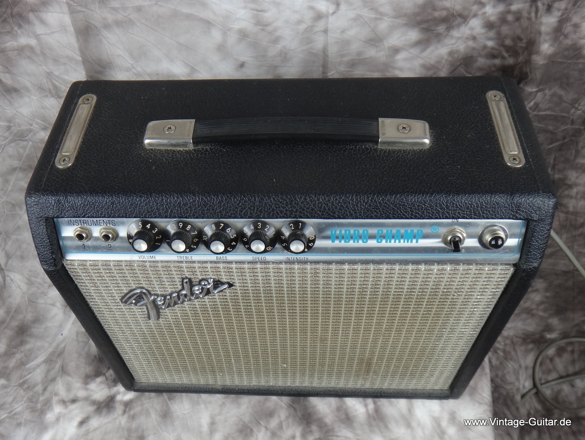 Fender-Vibro-Champ-1975-002.JPG