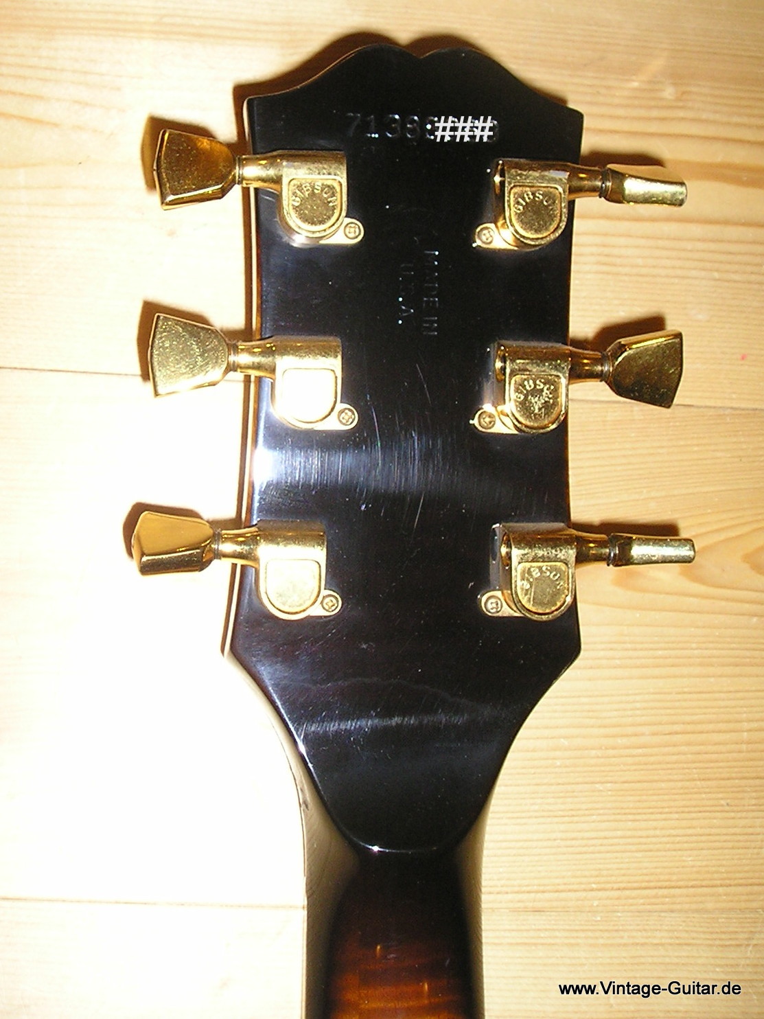 Gibson-Howard-Roberts-sunburst-1978-006.JPG