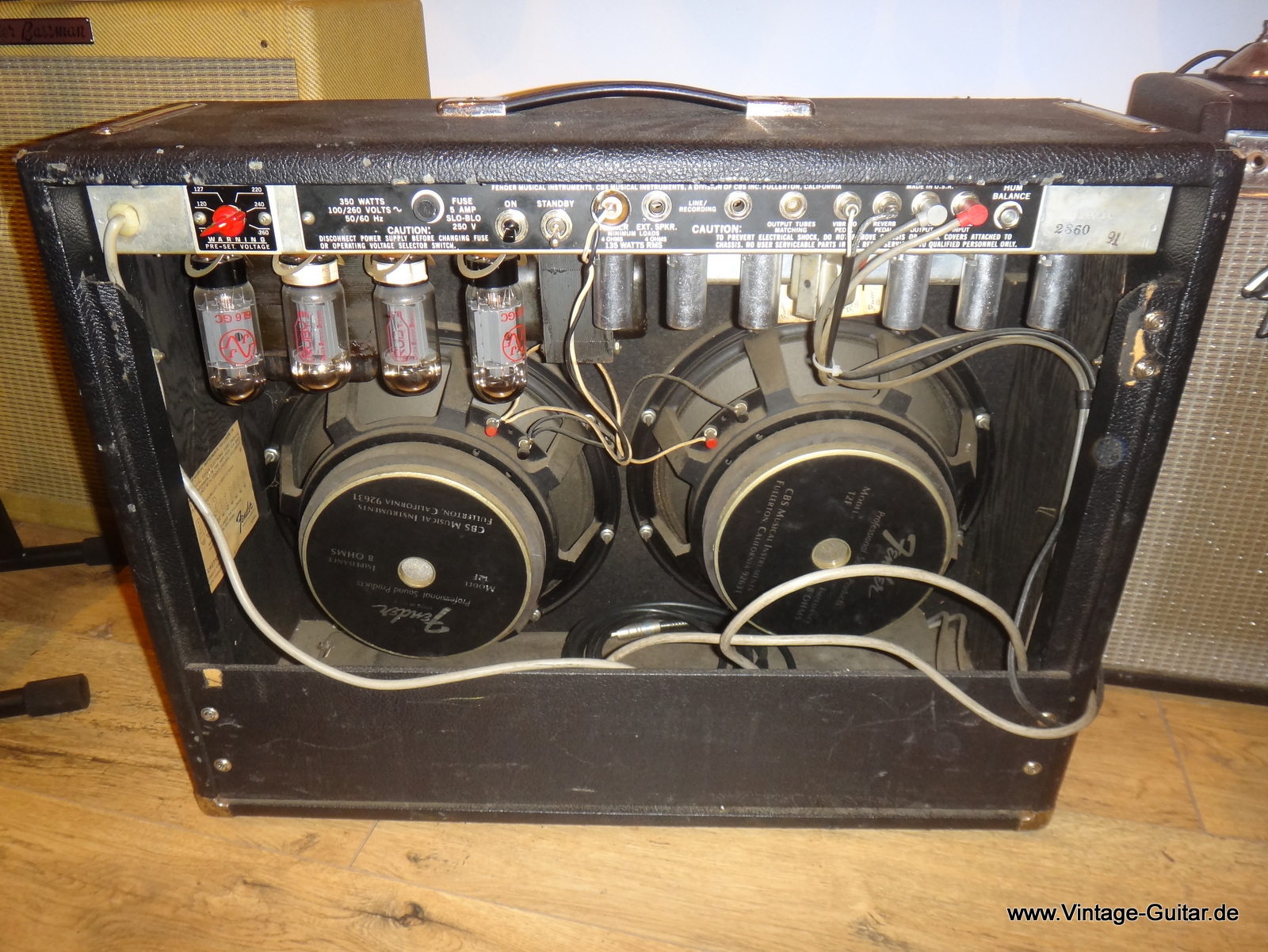 Fender-Twin-Reverb-1981-EV-Speaker-003.JPG