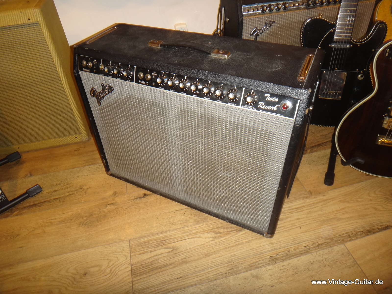 Fender-Twin-Reverb-1981-EV-Speaker-007.JPG