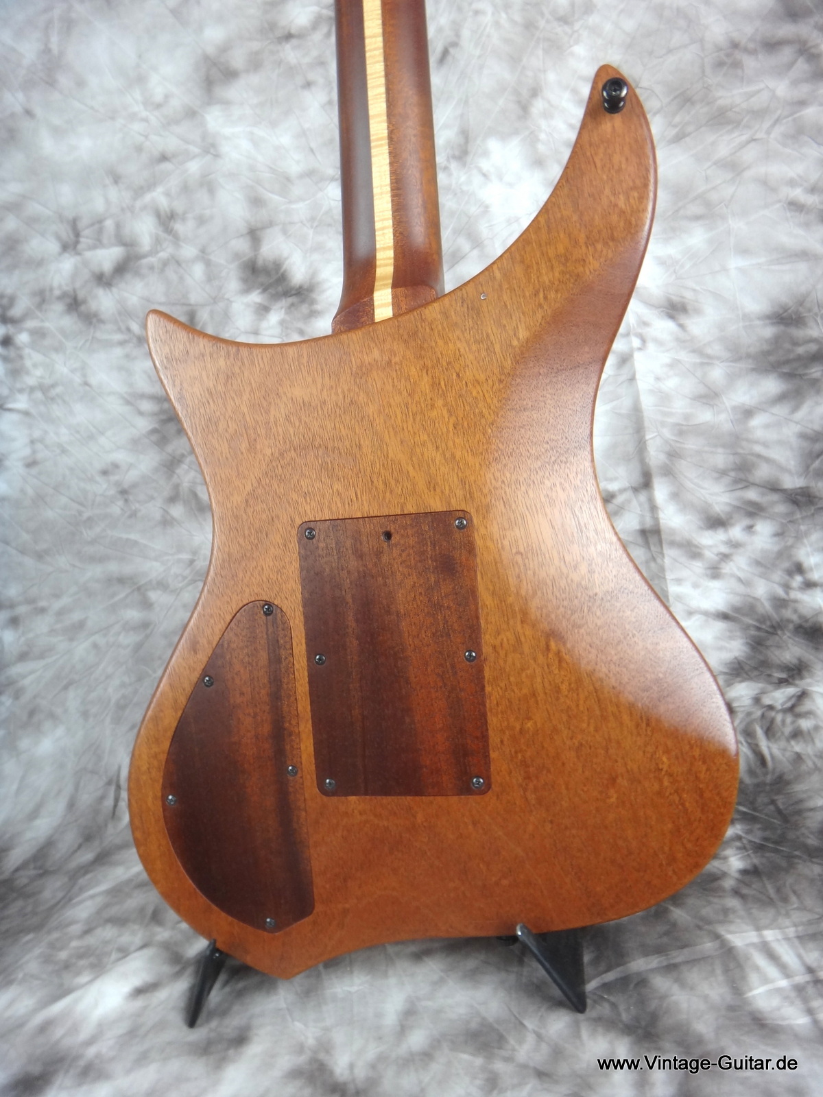 Stratmann-Guitar-004.JPG