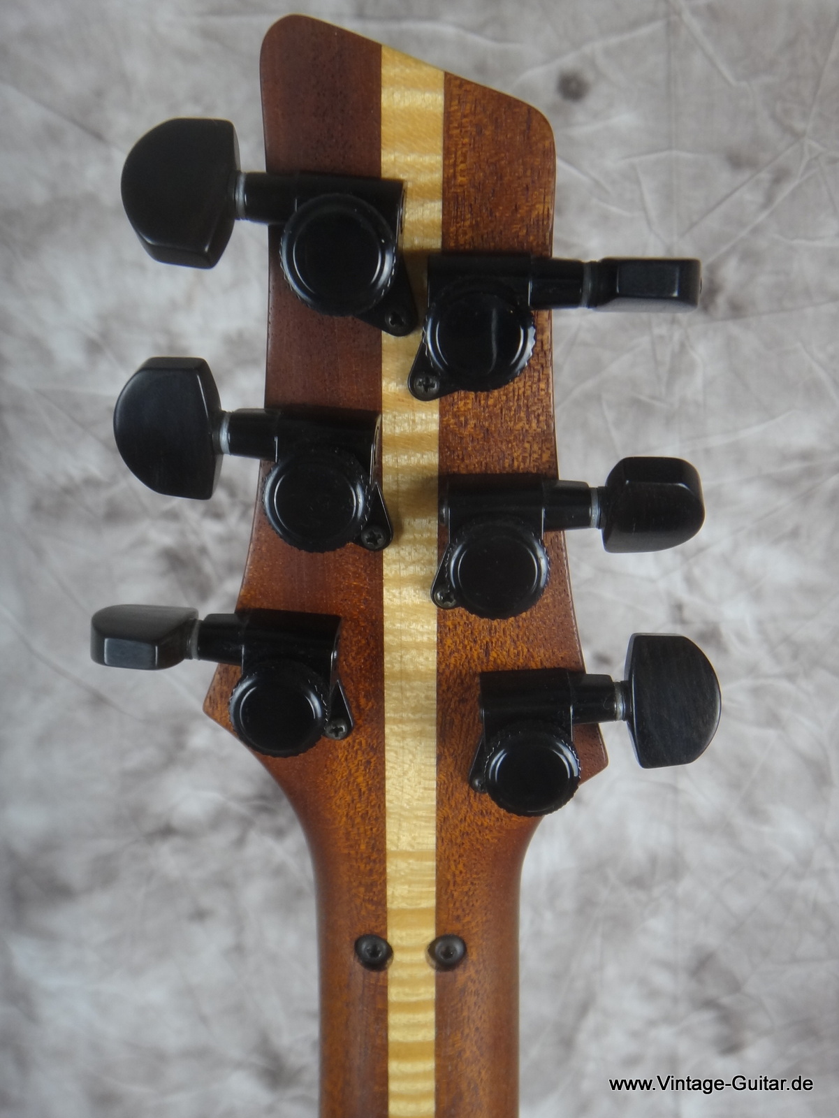 Stratmann-Guitar-007.JPG