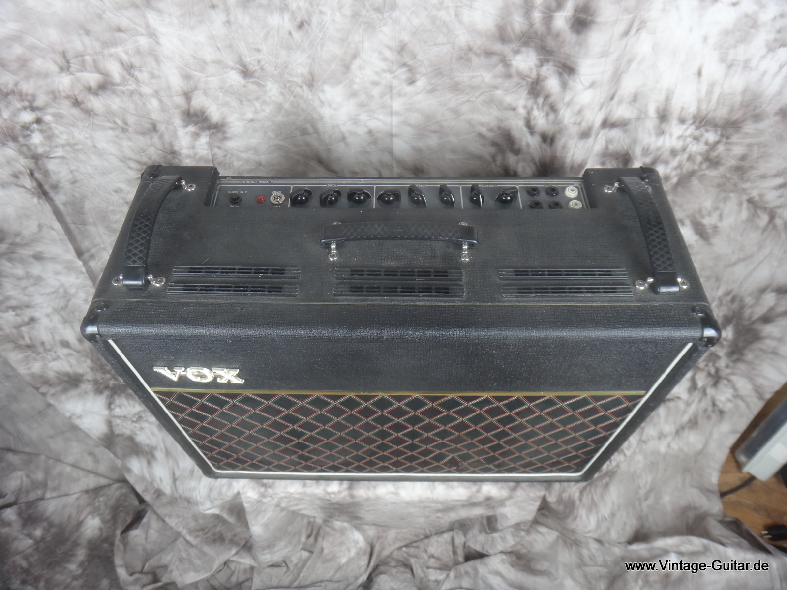 Vox_AC-30_1975-002.JPG