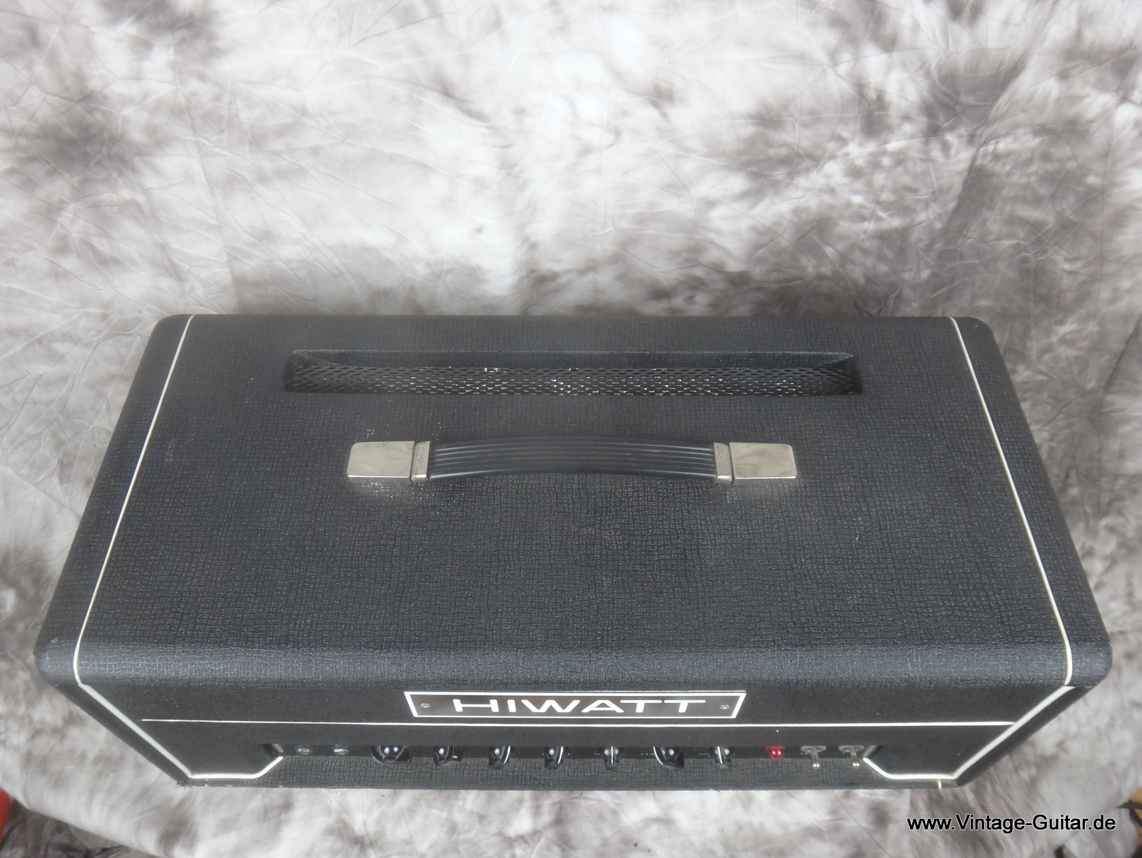 Hiwatt-Custom-100-Top-1975-DR-103-003.JPG