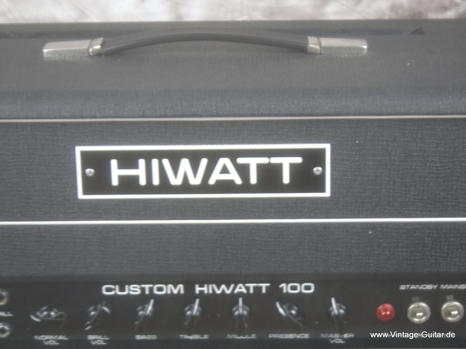 Hiwatt-Custom-100-Top-1975-DR-103-005.JPG