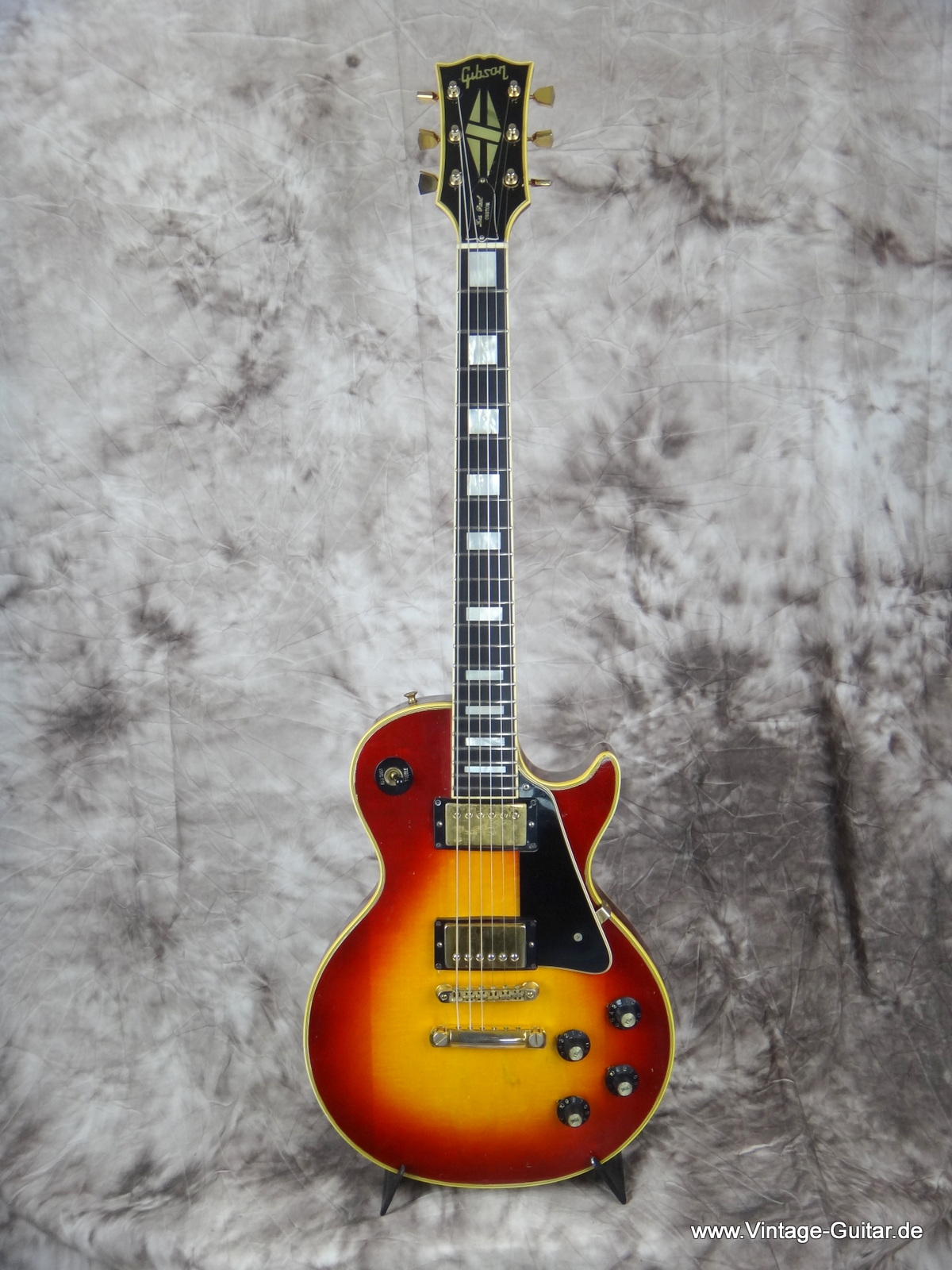 Gibson-Les-Paul-Custom-sunburst-1971-001.JPG