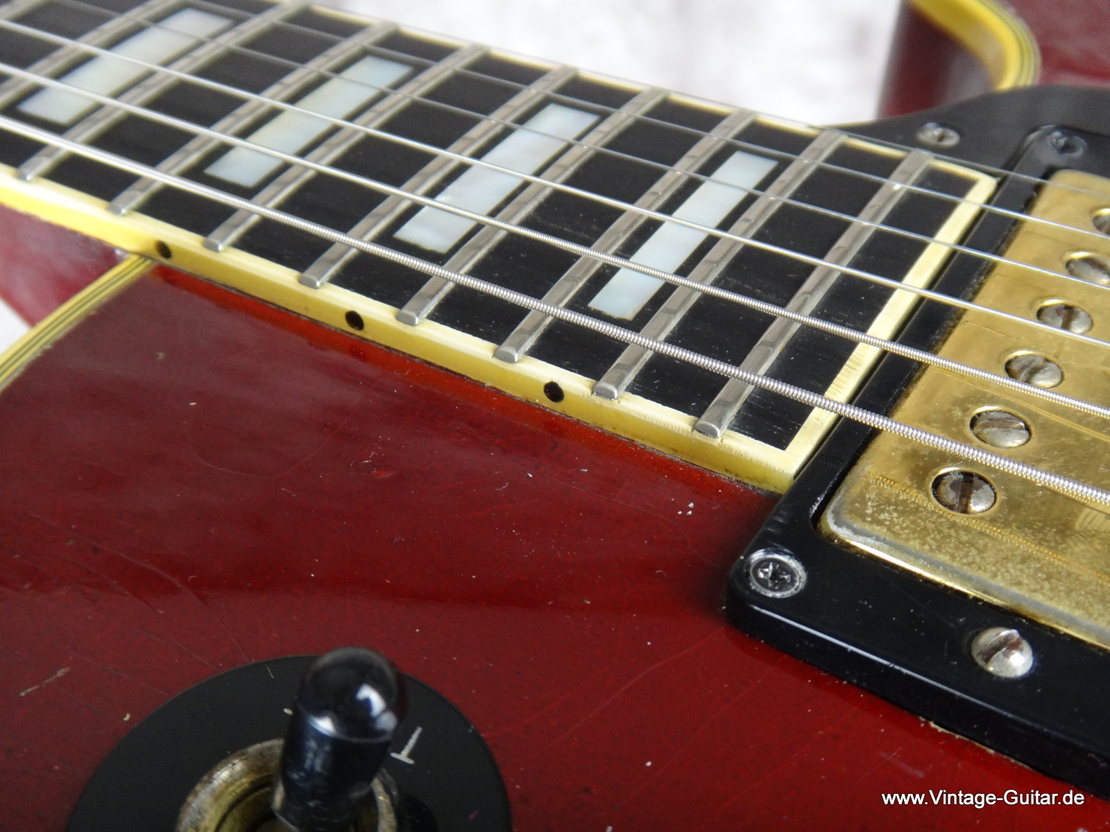 Gibson-Les-Paul-Custom-sunburst-1971-006.JPG