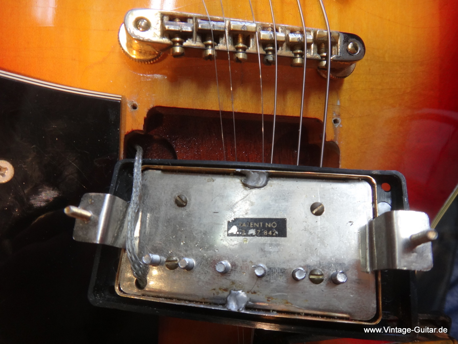 Gibson-Les-Paul-Custom-sunburst-1971-016.JPG