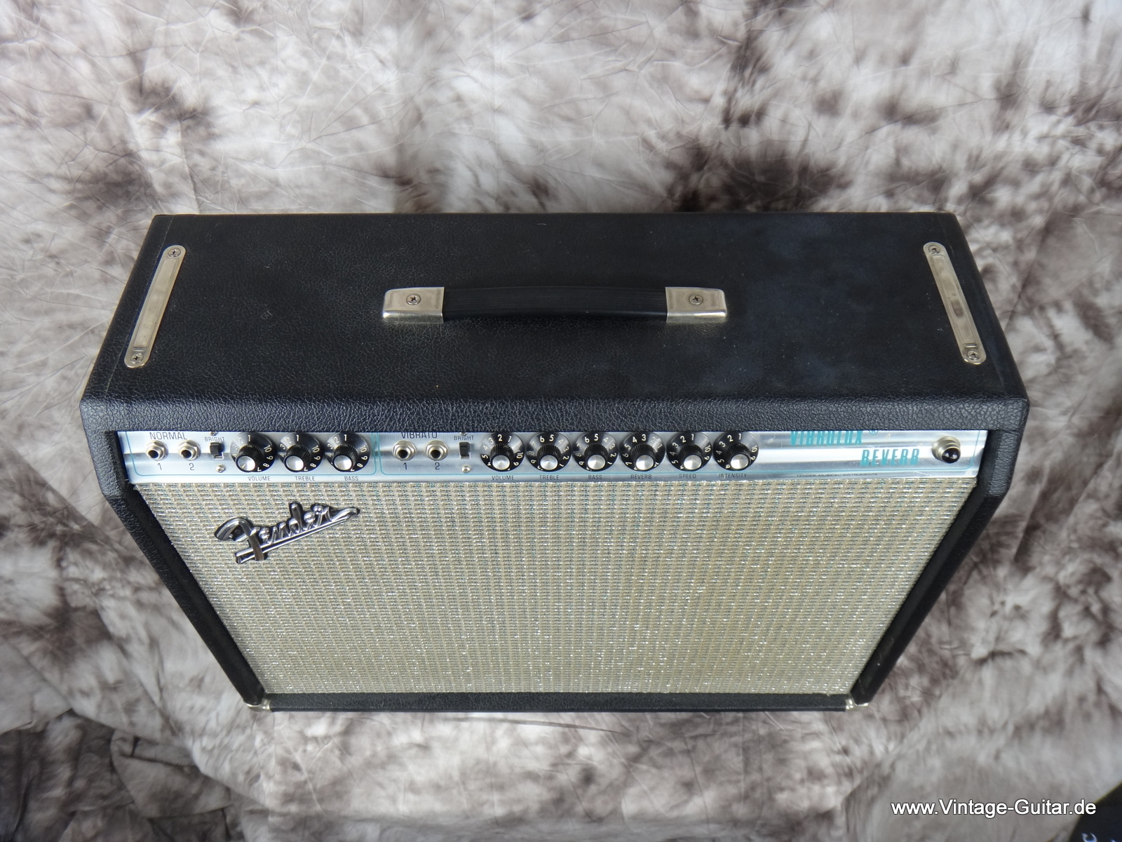 Fender-_Vibrolux-Reverb-1971-002.JPG