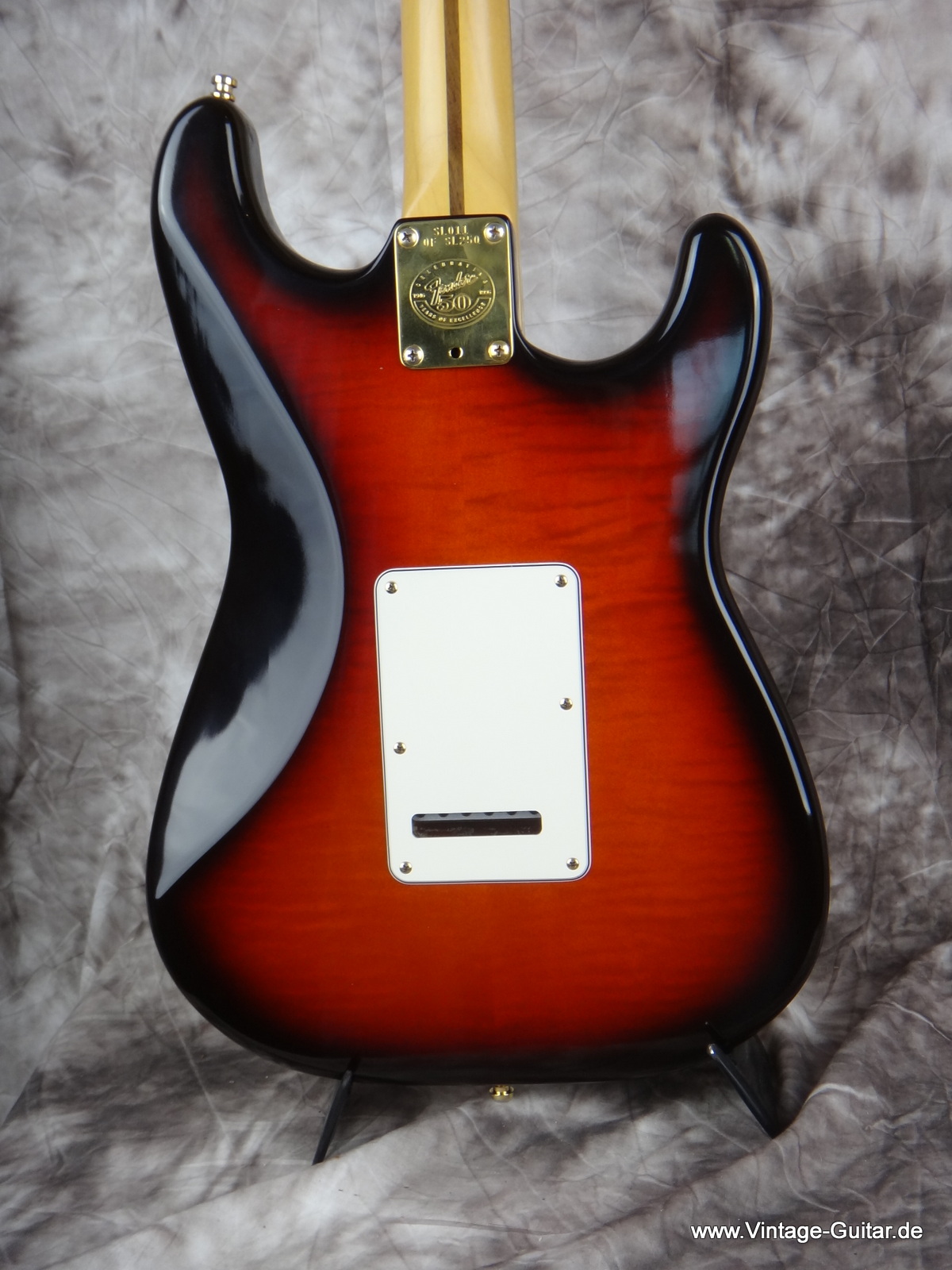 Fender-Stratocaster-1995-Limited-Edition-Lefthand-004.JPG
