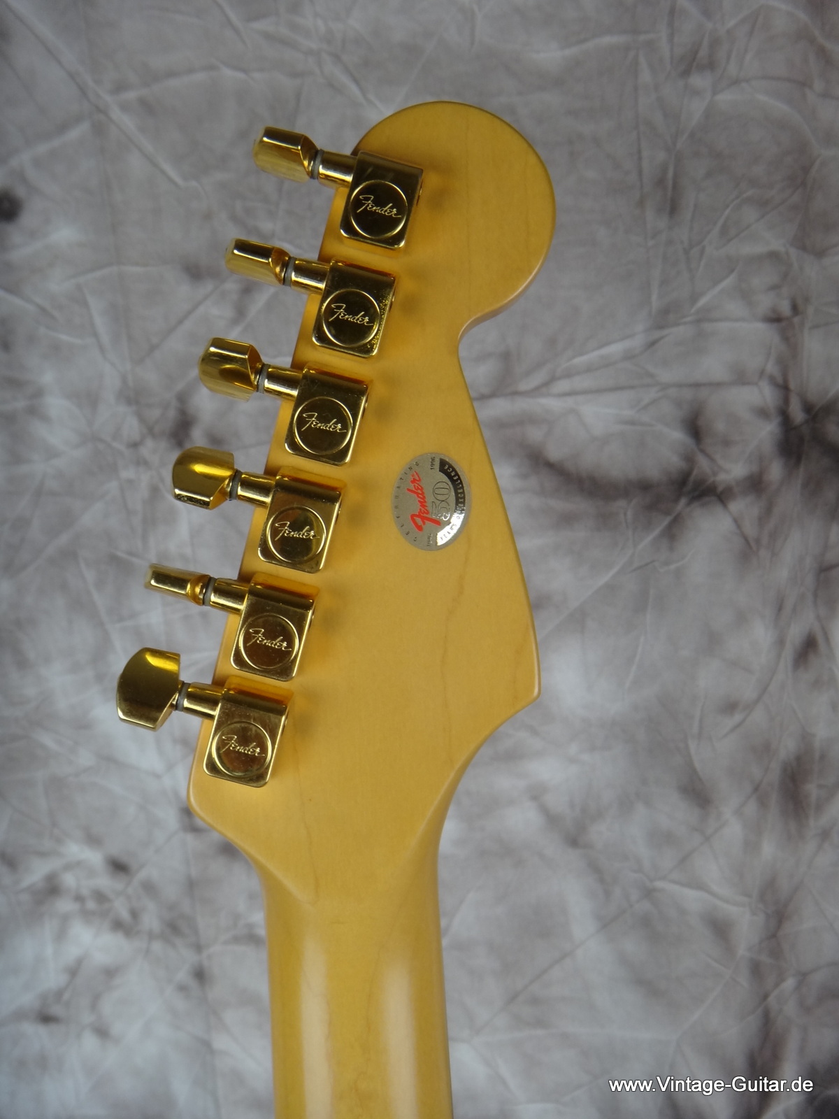 Fender-Stratocaster-1995-Limited-Edition-Lefthand-005.JPG