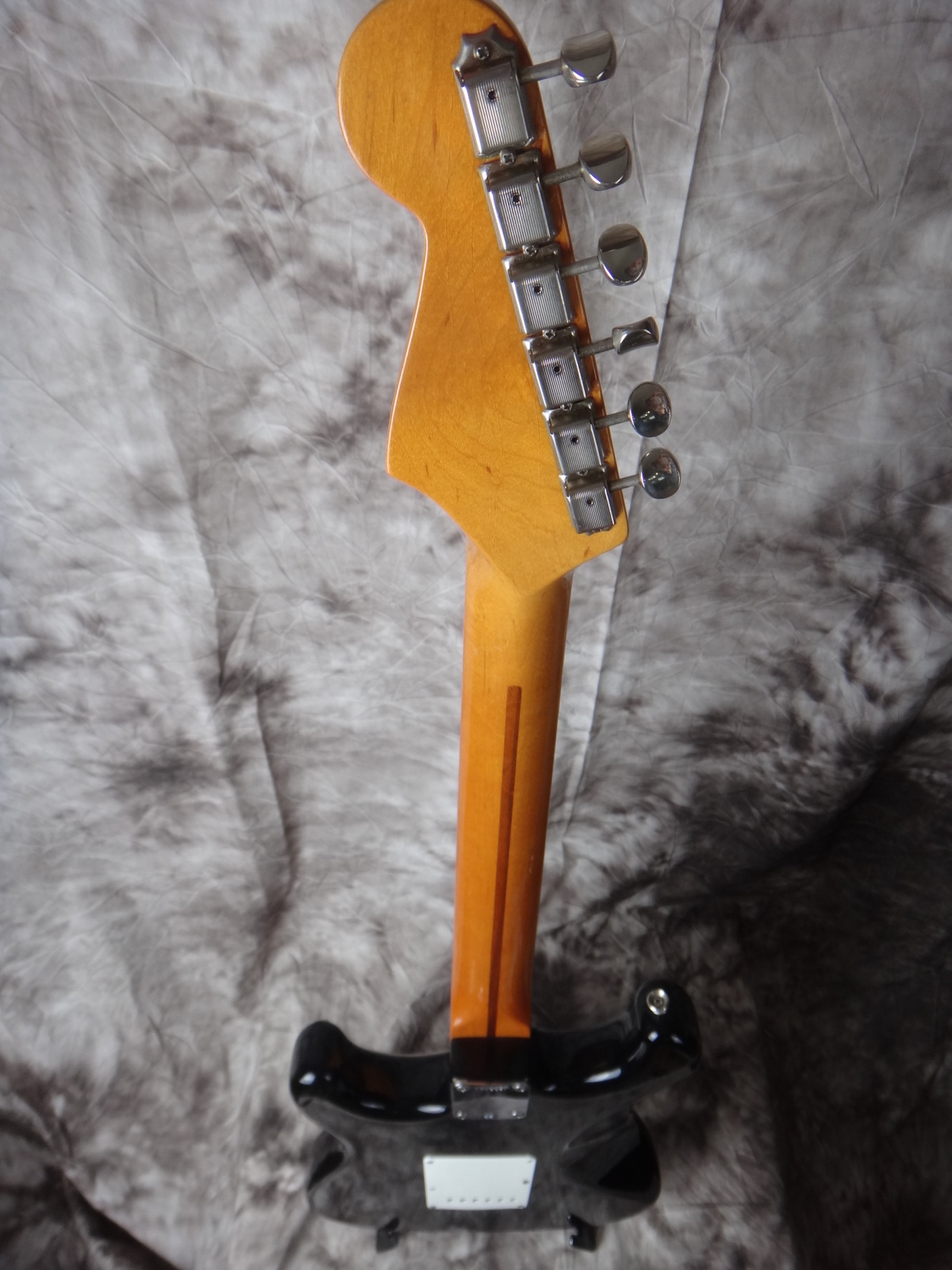 Fender-Stratocaster_1999_black-50s-Vintage-Reissue-006.JPG