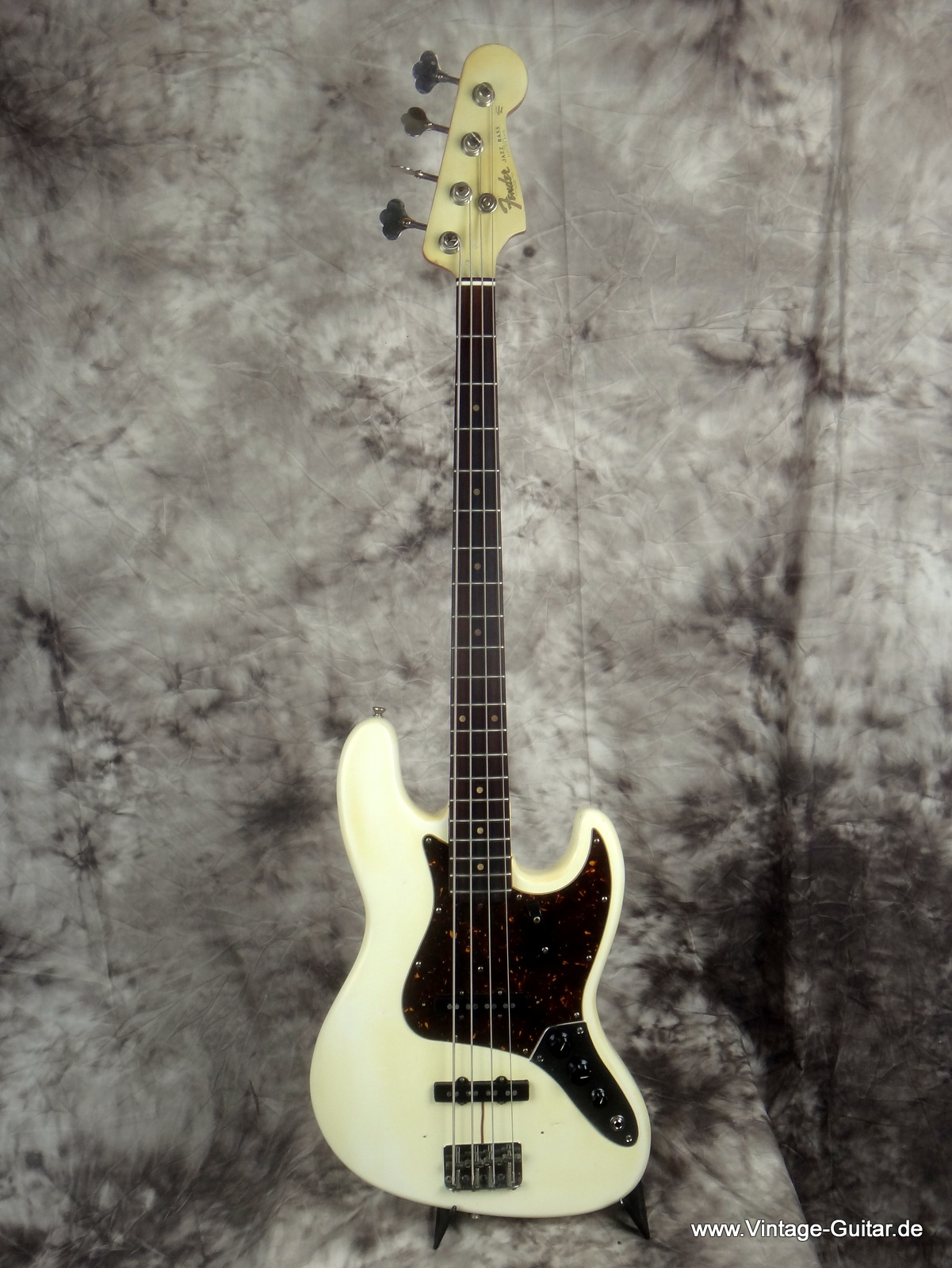 Fender_Jazz-Bass_1963-olympic-white-001.JPG