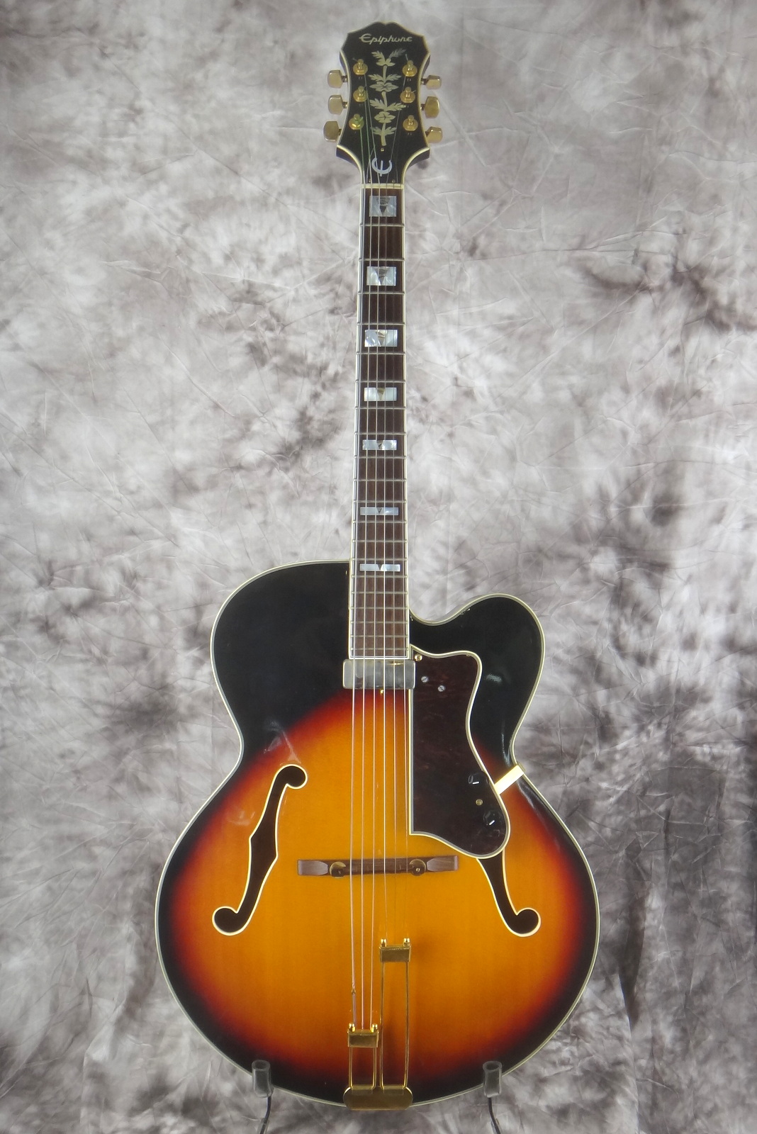 Epiphone-Emperor-Regent-1994-001.JPG