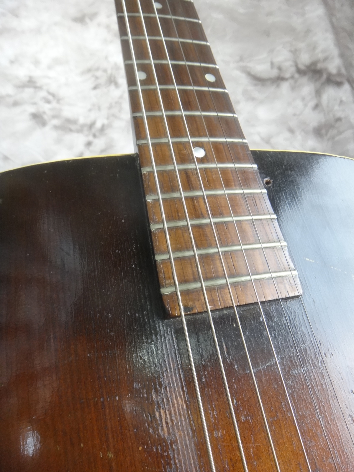 Kalamazoo-KG-31-1935-Gibson-made-009.JPG