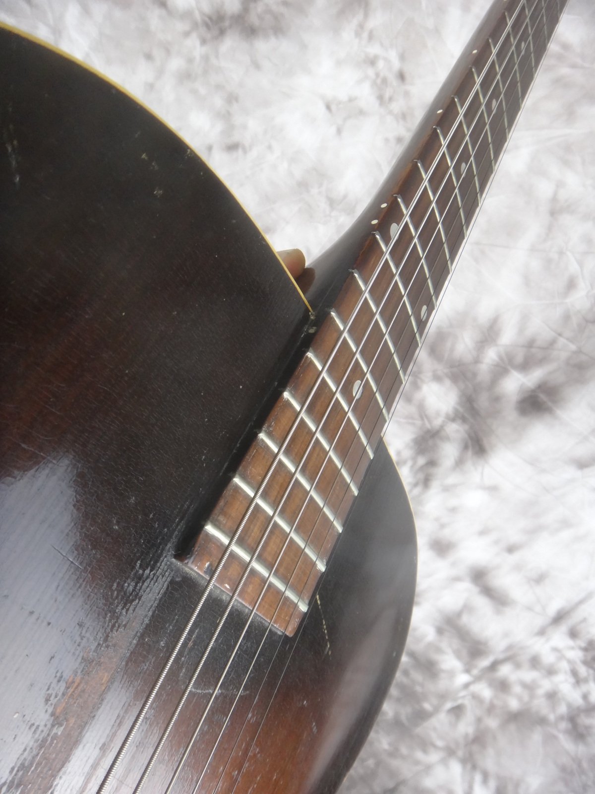 Kalamazoo-KG-31-1935-Gibson-made-010.JPG