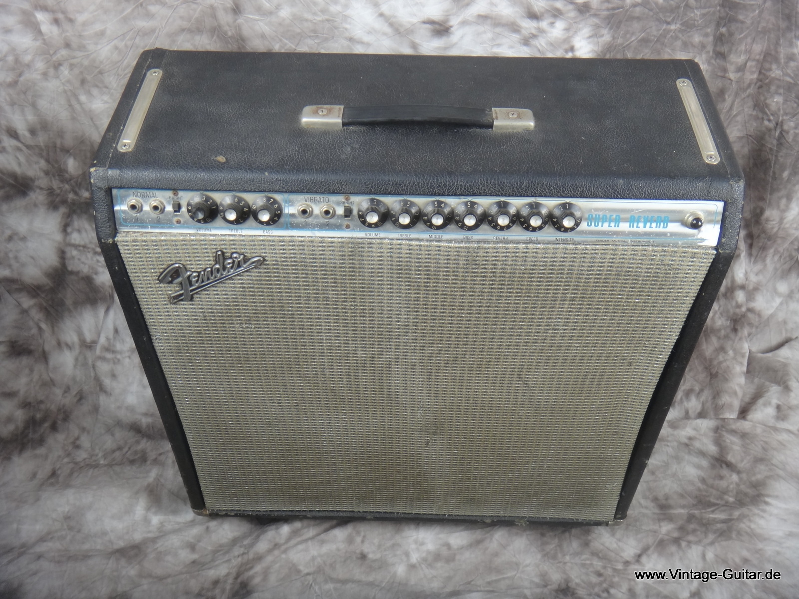 Fender-Super-Reverb-1972-45watts-002.JPG