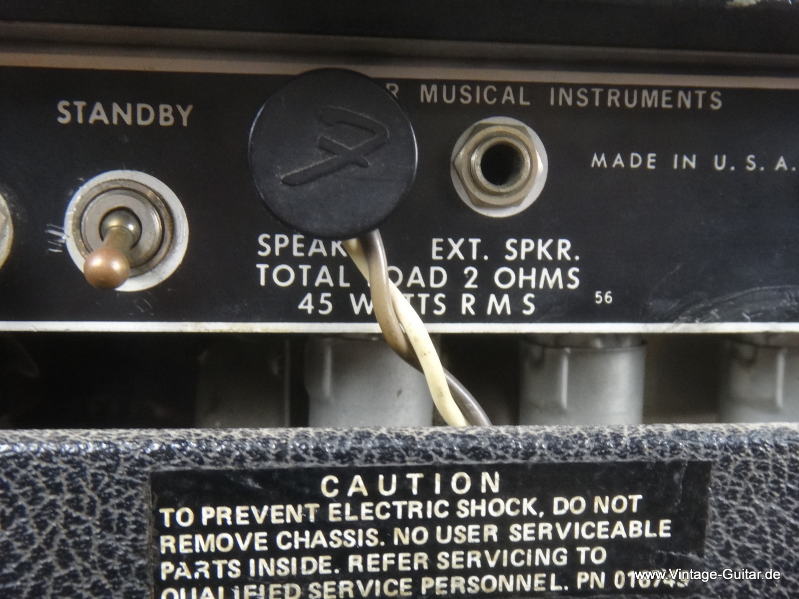 Fender-Super-Reverb-1972-45watts-007.JPG