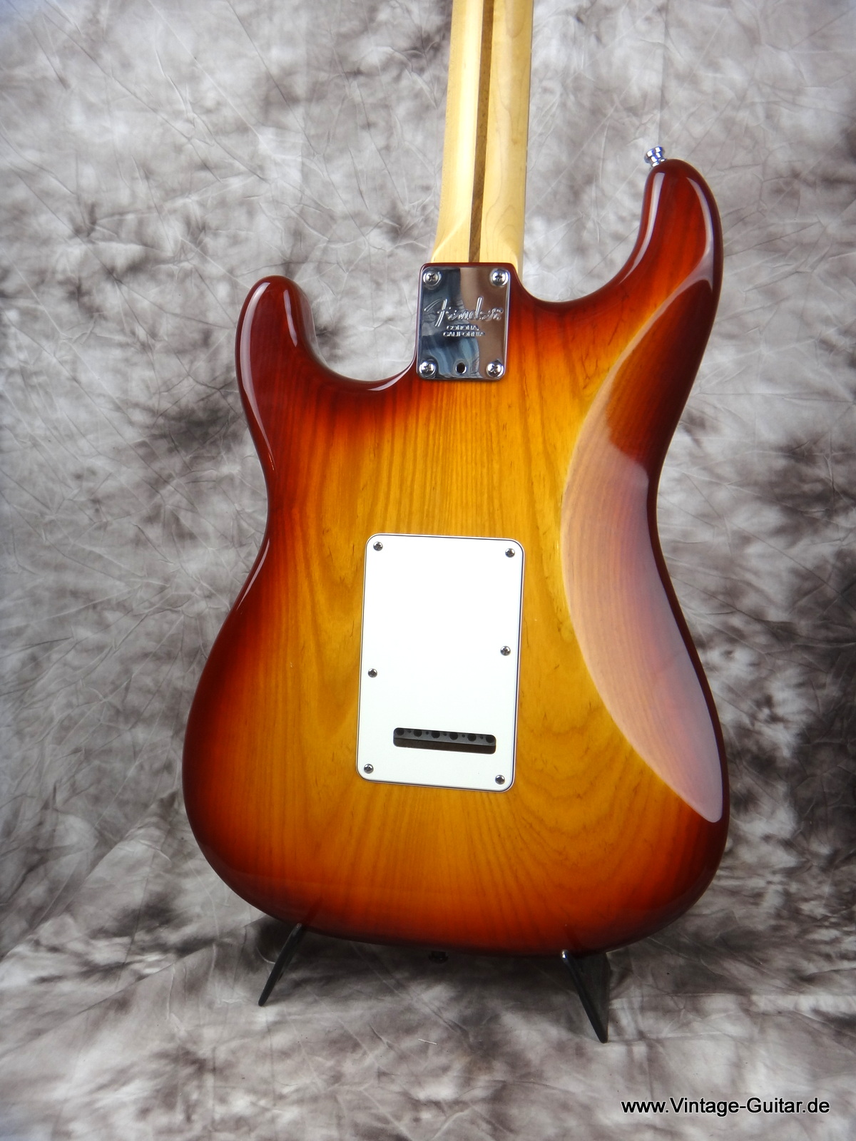 Fender-Stratocaster-AM-American-Standard-sienna-burst-004.JPG