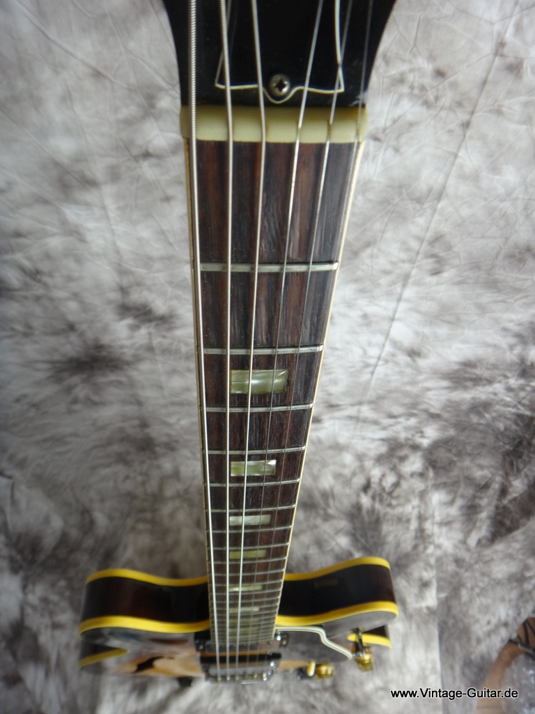 Gibson_ES-335-TD_sunburst-1966-007.JPG