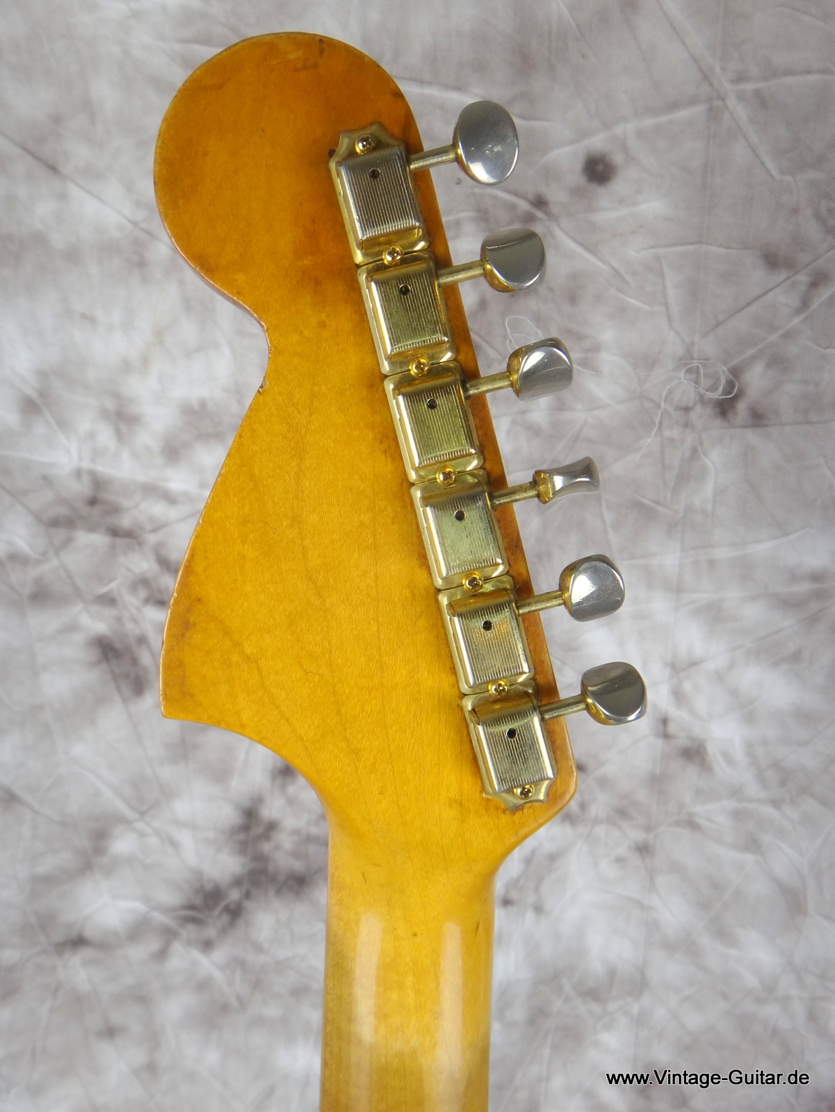 Fender_Stratocaster_1967-refinished-sonic-blue-006.JPG