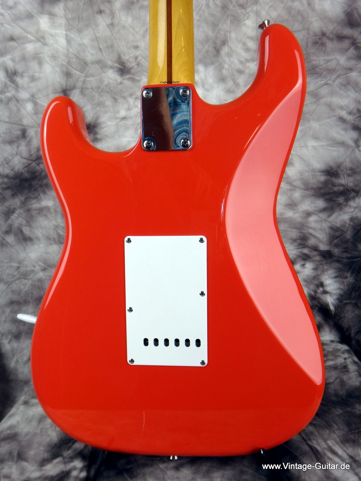 Fender-Stratocaster-Hank-Marvin-Japan-made-1995-fiesta-red-004.JPG