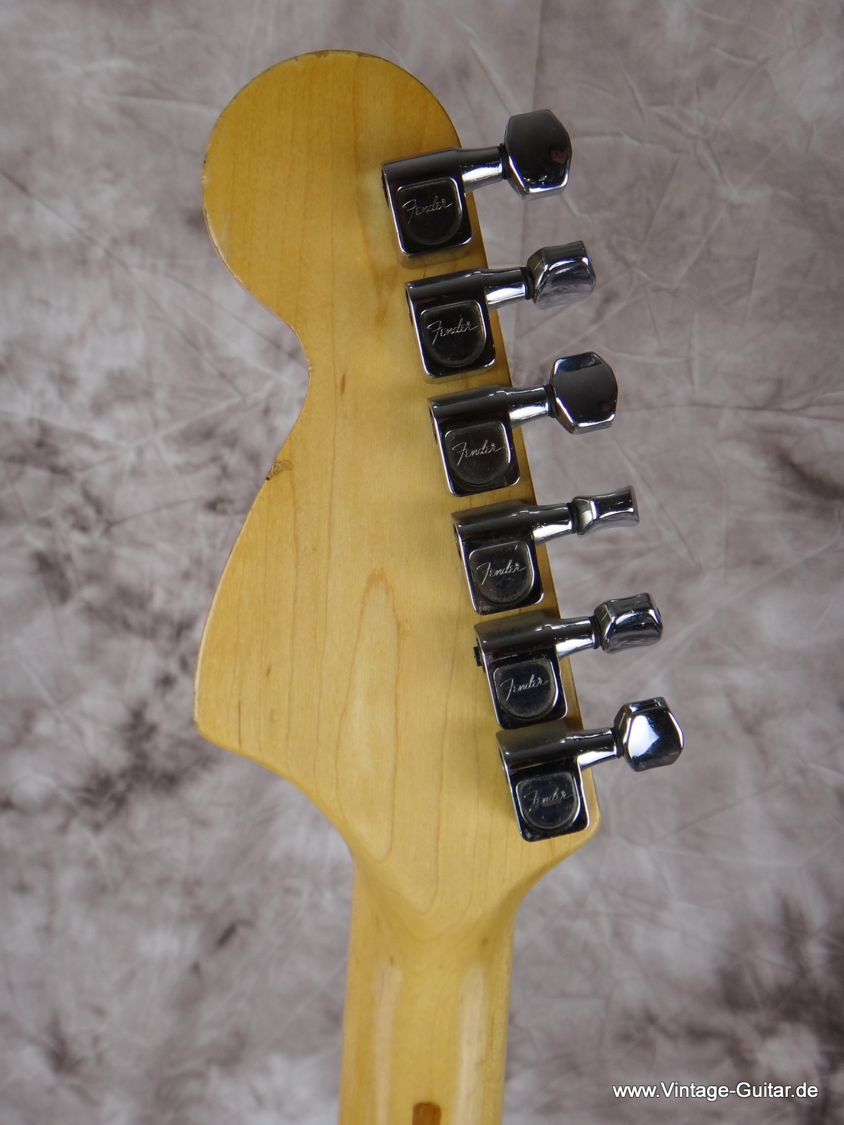 Fender-Telecaster_Deluxe-1974_mocha-borwn-004.JPG