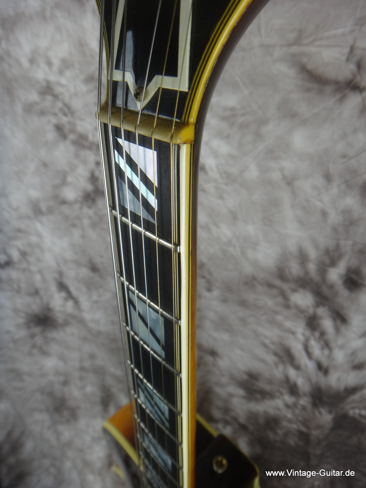 Gibson-super_400-CES-sunburst_1972-029.JPG