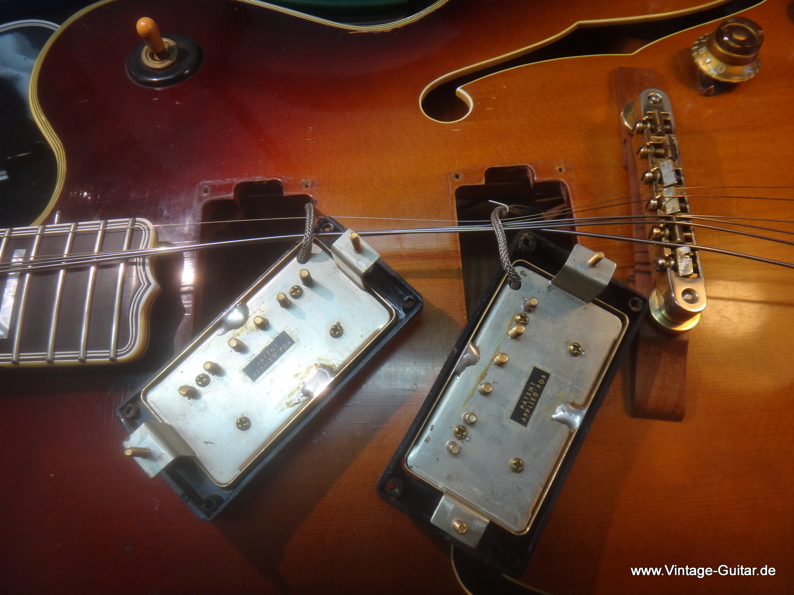 Gibson_Byrdland-1960_sunburst-PAFs-023.JPG