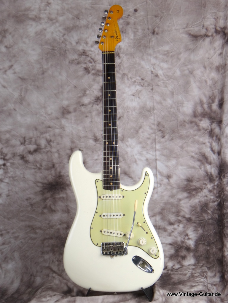 Fender_Straocaster_1964_Olympic_White_Refinsih-001.JPG