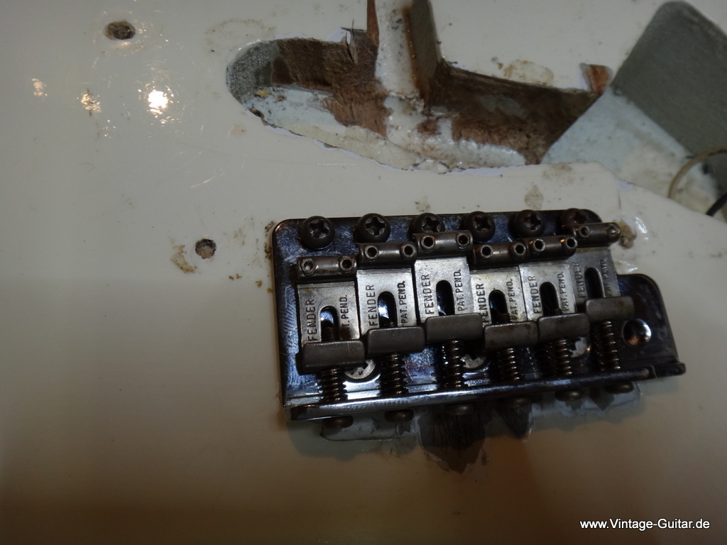 img/vintage/1790/Fender_Straocaster_1964_Olympic_White_Refinsih-018.JPG