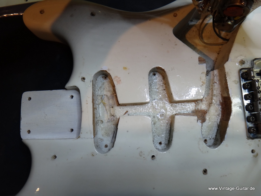 img/vintage/1790/Fender_Straocaster_1964_Olympic_White_Refinsih-019.JPG