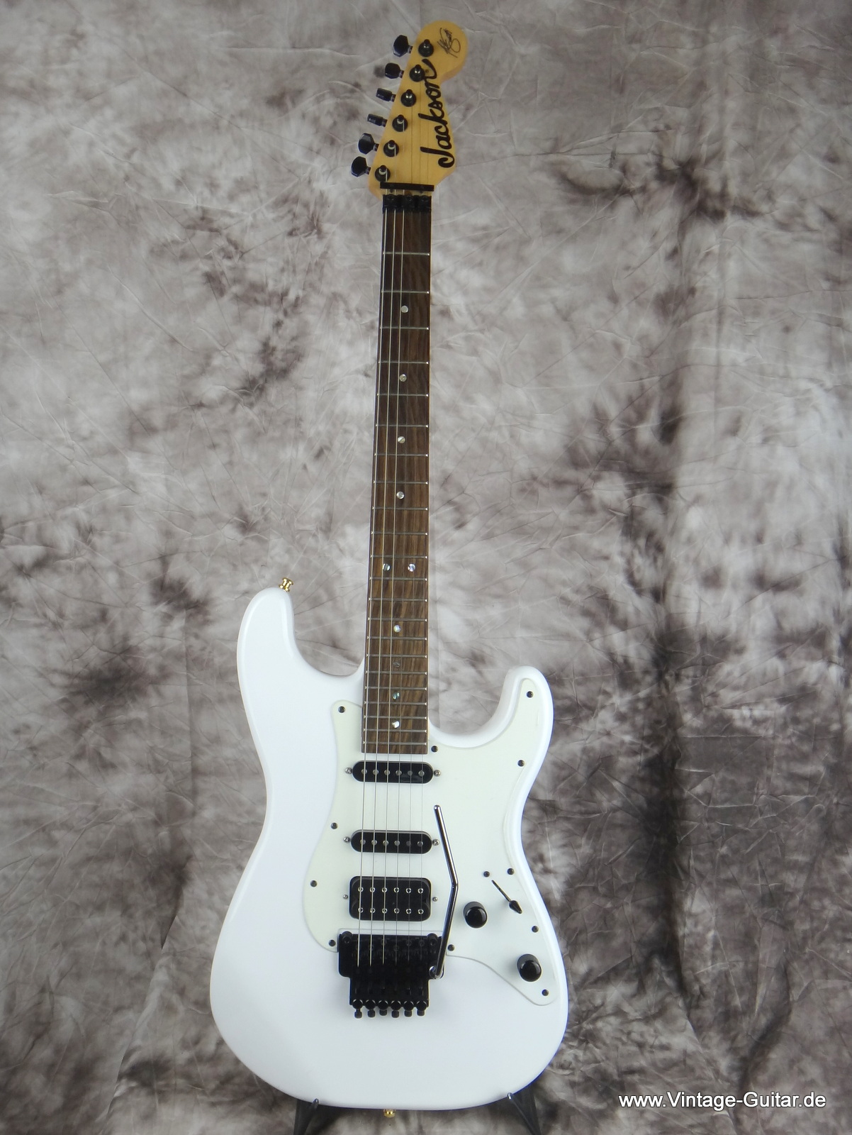 Jackson-Adrian-Smith-X-Series-white-2013-001.JPG